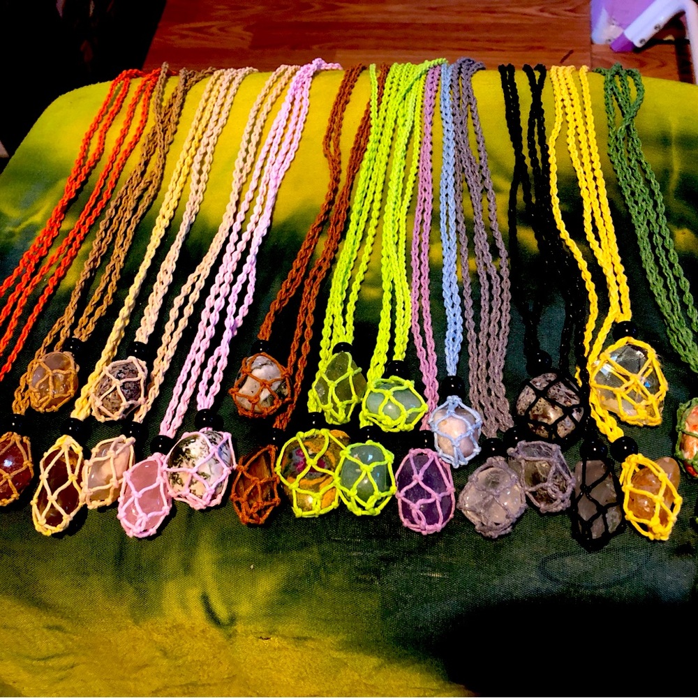 Adjustable crystal necklace